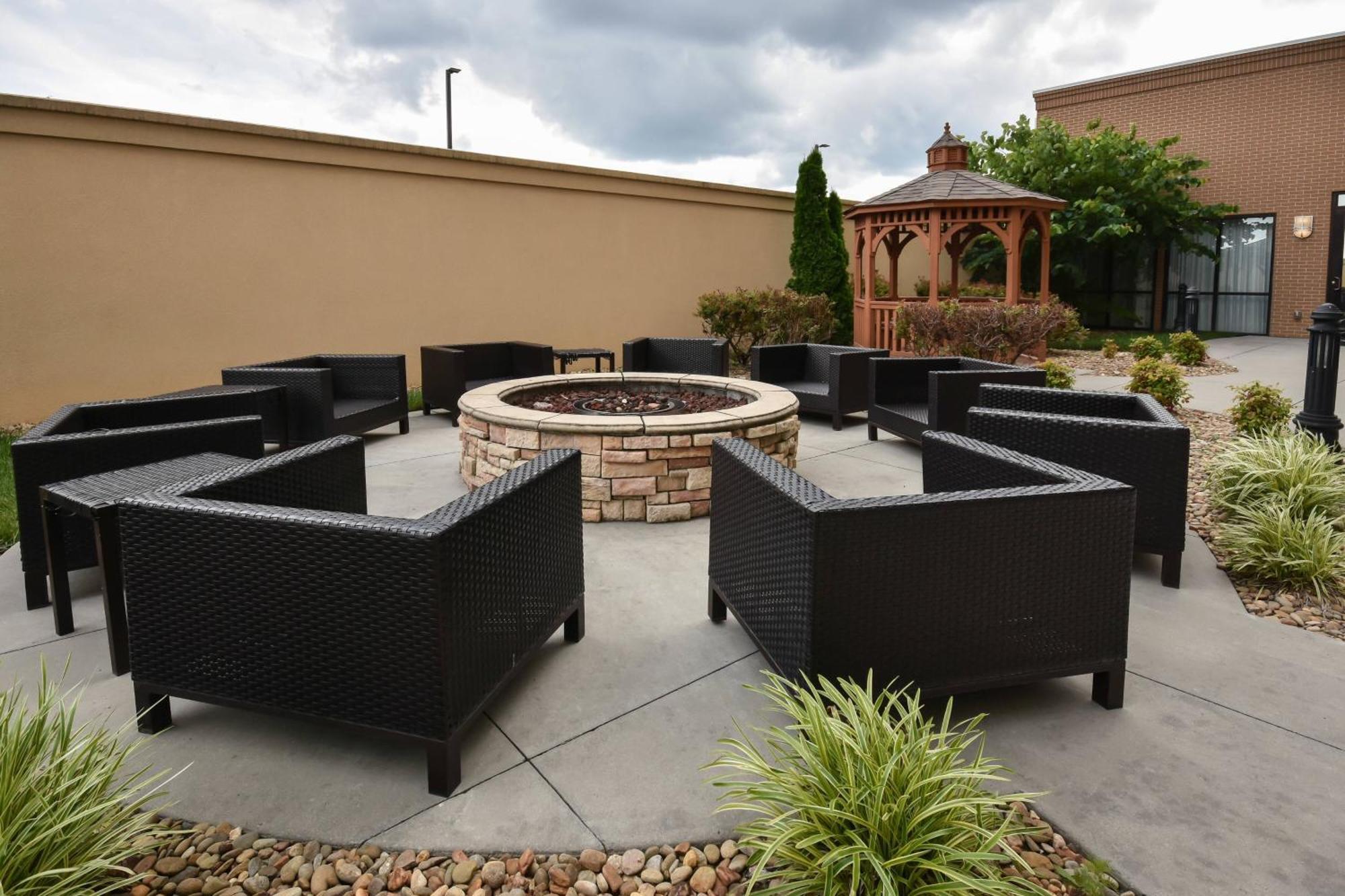 Courtyard Charlotte Concord Hotel Exterior photo