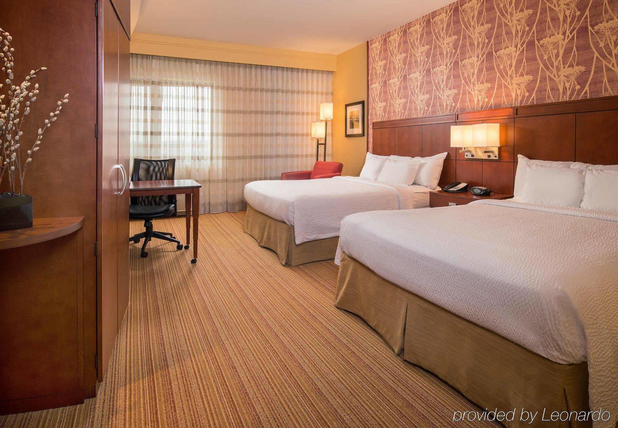 Courtyard Charlotte Concord Hotel Exterior photo